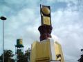 tugu-adipura-makassar.jpg