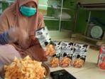 unibos-melakukan-pengembangan-kripik-dangke-di-kampung-baba-desa-cendana.jpg