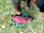 unit-resmob-polres-tana-toraja-amankan-barang-bukti-satu-ekor-ayam-saat-bubarkan-judi-sabung-ayam.jpg