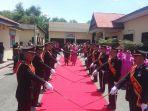 upacara-pedang-pora-lepas-12-personel-polres-wajo-k.jpg