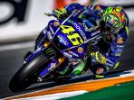 valentino-rossi-saat-sesi-kualifikasi-motogp-valencia-2017_20171112_114821.jpg