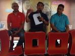 vice-president-sales-and-marketing-area-pamasuka-herry-setiawan-tengah_20160404_233013.jpg