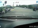 video-viral-driver-ojol-dan-pengendara-motor-punguti-paku-berserakan-di-jalan.jpg