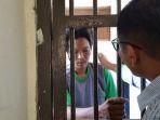 wahono-pelaku-pembunuhan-terhadap-mertuanya-di-rumah-tahanan-polres-kendal.jpg