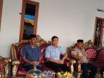wahyu-gelar-buka-puasa-bersama-di-rumahnya.jpg
