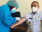 wakil-bupati-luwu-timur-irwan-bachri-melaksanakan-rapid-test-yang-kedua-di-rsud-i-la-galigo.jpg