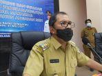 walikota-makassar-danny-pomanto-saat-memimpin-rapat-monitoring-dan-evaluasi-program-3152021.jpg