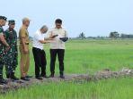 wamentan-tinjau-lokasi-cetak-sawah.jpg