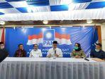 zulkifli-hasan-menyerahkan-rekomendasi-kepada-sitti-sutinah-suhardi.jpg