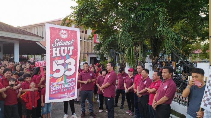 Wagub Steven dan Sekprov Edwin Enjoy di HUT ke-53 GMIM Eben Haezer Bumber
