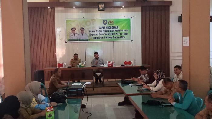 Abdullah Mokoginta memimpin rapat koordinasi percepatan pembentukan KDKMP