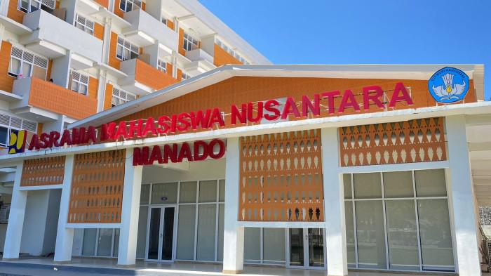 ASRAMA NUSANTARA - Potret Asrama Mahasiswa Nusantara (AMN) di Kota Manado, Sulawesi Utara, Selasa (27/1/2026). Asrama tersebut sudah dihuni ratusan mahasiswa yang berasla dari Universitas Sam Ratulangi (Unsrat).