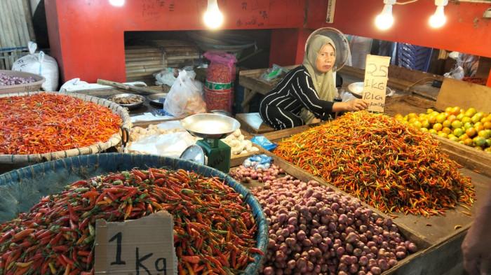 Daftar Lengkap Harga Bahan Pokok di Pasar Bersehati Manado Jumat 24 Oktober 2025
