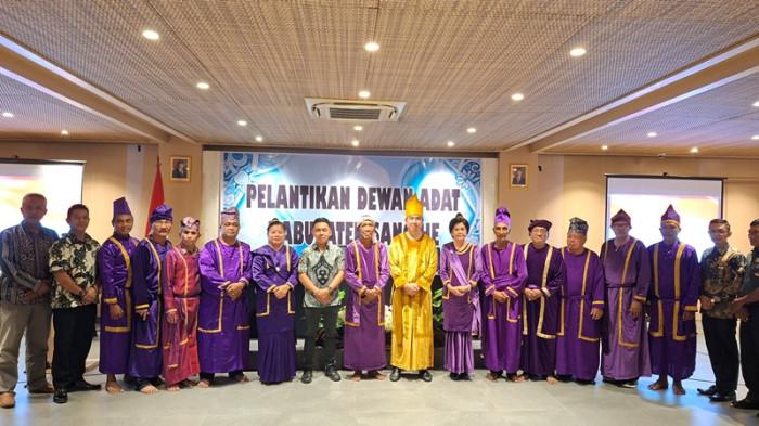 Bupati Sangihe Michael Thungari Lantik Pengurus Dewan Adat, Tekankan Pentingnya Jaga Nilai Leluhur