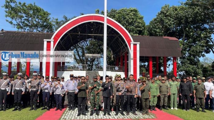Bupati Minahasa Utara Joune Ganda memimpin apel gelar pasukan
