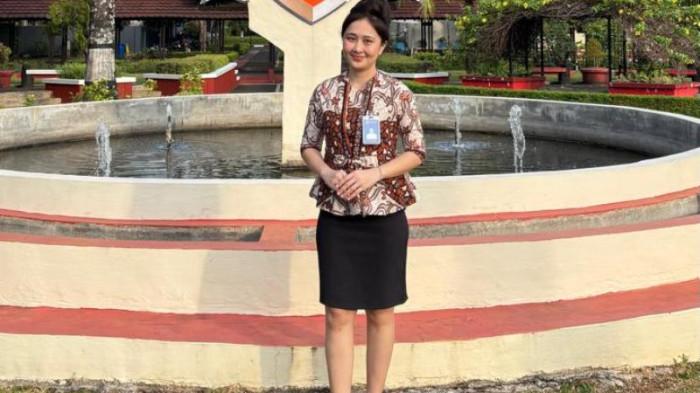 CEWEK MANADO - Kezia Posumah, perempuan kelahiran Manado.898909-