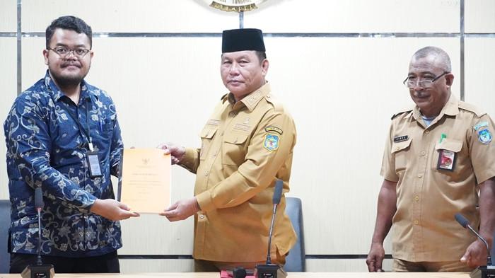 EXIT MEETING - Wakil Bupati Bolsel Deddy Abdul Hamid memimpin jalannya rapat Exit Meeting BPK
