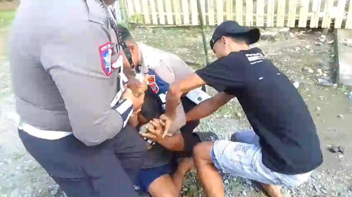 Foto Dokumentasi Warga. *Caption : Viral - Sebuah video yang menampilkan dua