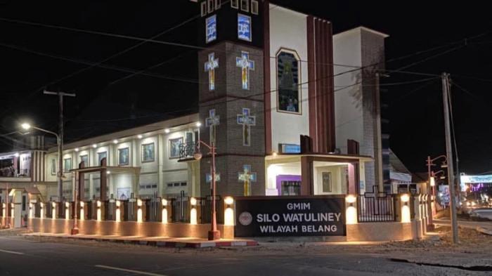 Gedung GMIM Silo Watuliney Wilayah Belang, Minahasa Tenggara.