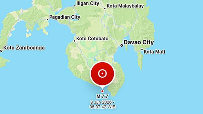 GEMPA - BMKG merilis peringatan dini tsunami pada Senin (8/6/2026) pagi. Peringatan dini ini dikeluarkan BMKG setelah gempa bumi berkekuatan magnitudo 7,7 mengguncang wilayah perairan Tahuna, Kabupaten Kepulauan Sangihe, Sulawesi Utara (Sulut).
