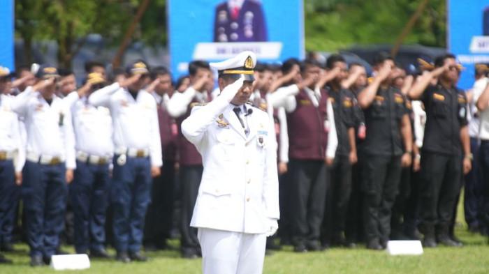 Gubernur Sulawesi Utara Yulius Selvanus memimpin upacara peringatan Hari Perhubungan Nasional (Harhubnas) 2025.

Upacara tersebut digelar di Lapangan Bandara Internasional Sam Ratulangi Manado, Kamis (18/9/2025).
