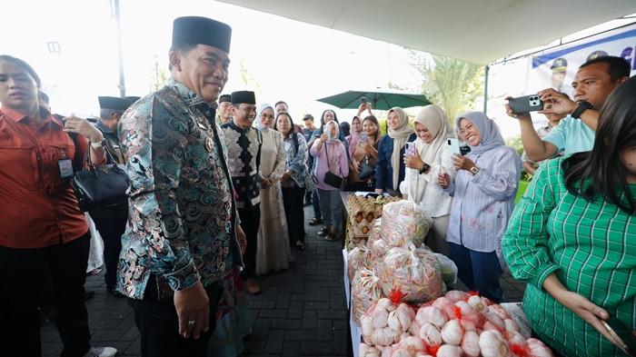 Gubernur YSK meninjau pelaksanaan Gerakan Pangan Murah GPM