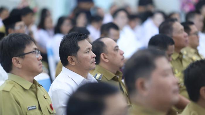 HADIR - Bupati dan wakil Bupati Bolmong saat menghadiri pelantikan PMI Sulut Periode 2026-2031 di Manado Senin (15/06/2026).