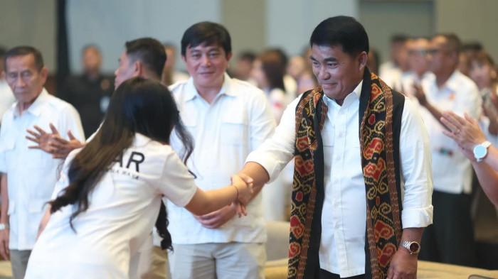 IMBAU - Gubernur Sulawesi Utara Yulius Selvanus Komaling (YSK), mengimbau seluruh masyarakat di Sulawesi Utara untuk meningkatkan kewaspadaan menghadapi potensi cuaca ekstrem yang diperkirakan terjadi pada 19 hingga 21 Mei 2026.