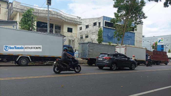 INFO BBM - Antrian kendaraan untuk beroleh solar nampak di sejumlah SPBU di Manado dan Minut, Senin (20/4/2026).