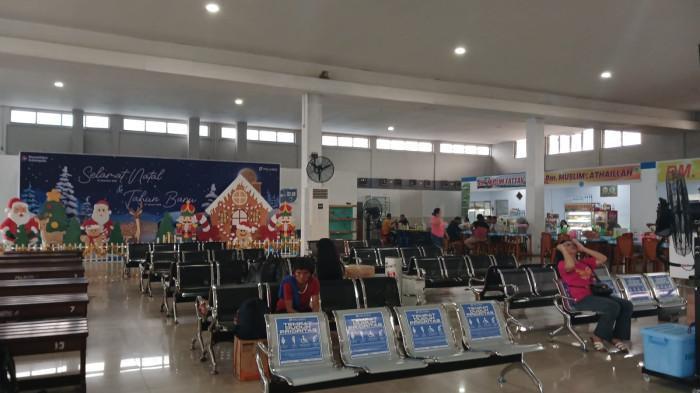 JADWAL KAPAL - Suasana di ruang tunggu Pelabuhan Manado, Desember 2025. Berikut jadwal kapal hari ini, Senin (25/5/2026).