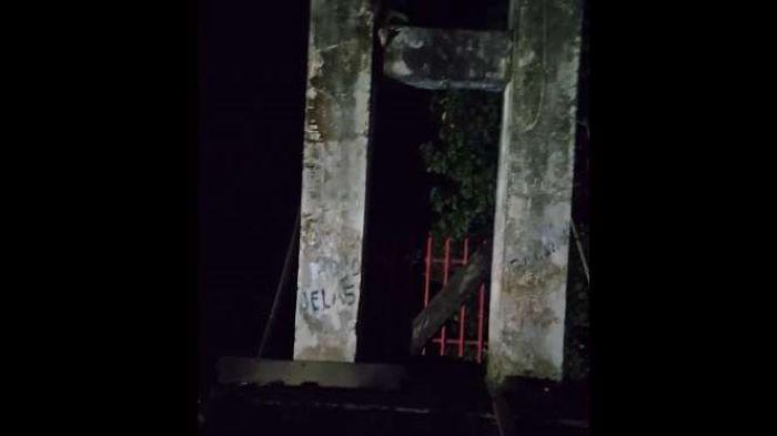 Breaking News: Jembatan Gantung di Kotamobagu Ambruk, 10 Warga jadi Korban