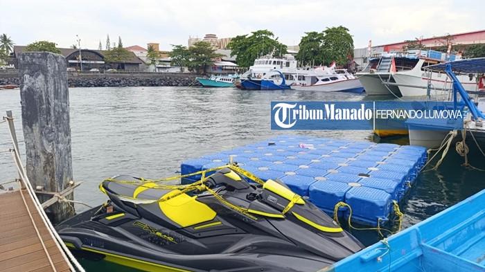 JET SKI - Potret Jet ski yang mengalami insiden kecelakaan laut di Teluk Manado, Sulut pada Senin, 3 November 2025. Pantauan TribunManado.co.id pada Selasa, 4 November 2025, jet ski tersebut tersandar di Dermaga Manado Bay, Kawasan Megamas, Kecamatan Wenang, Kota Manado, Sulawesi Utara (Sulut).