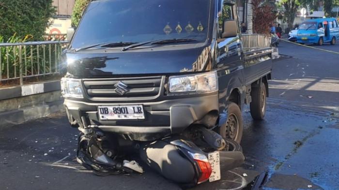 KECELAKAAN - Kecelakaan lalu lintas maut terjadi di ruas jalan Pasar 45, belakang Kantor Polresta Manado, Selasa (5/5/2026) pagi. Kecelakaan ini melibatkan sepeda motor bernomor polisi DB 3125 BM dan mobil pick up DB 8901 IR.