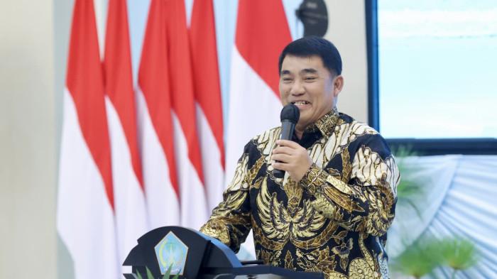 KENAL PAMIT - Suasana hangat dan penuh kekeluargaan mewarnai acar.T678-5