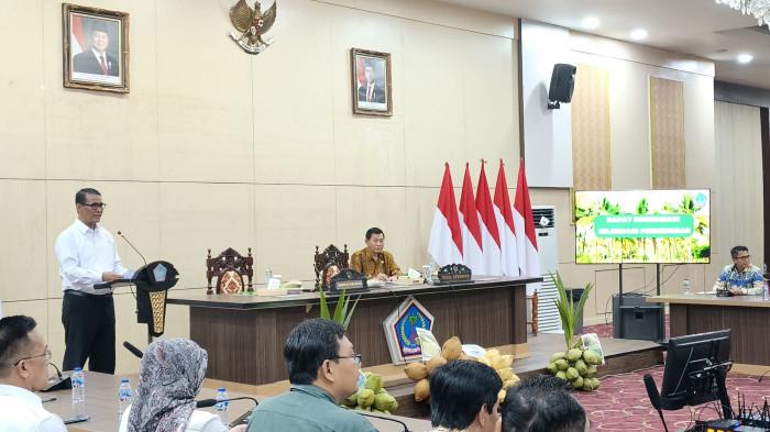 Wagub Sulut Victor Mailangkay Sambut Mentan Andi Amran, Hadiri Rakor Hilirisasi Perkebunan