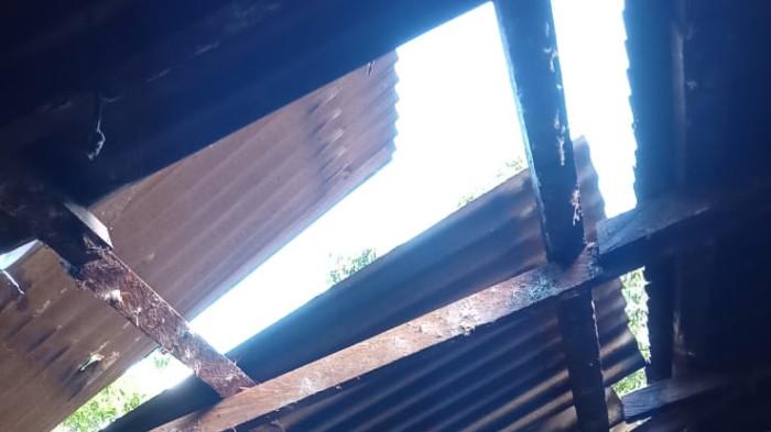 Kelurahan Tendeki, Kecamatan Matuari, Kota Bitung, Sulawesi Utara, Selasa