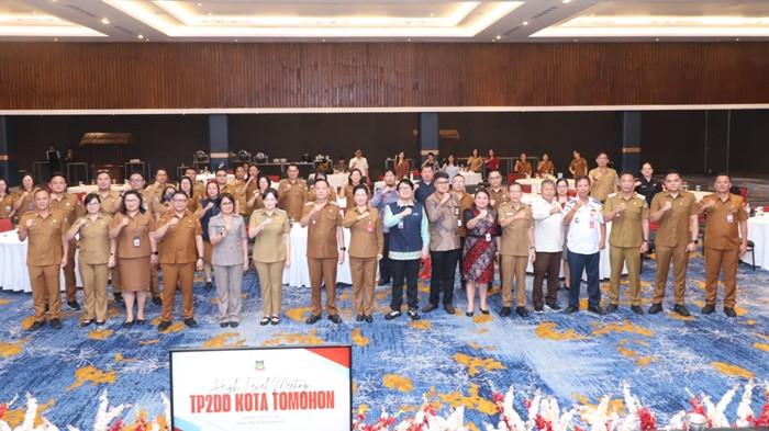 MENINGKAT - Wali Kota Tomohon, Caroll Joram Azarias Senduk lhjlh