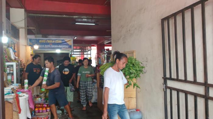 PASAR BERSEHATI - Suasana di Pasar Bersehati, Manado, Sulawesi Utara, Rabu (11/2/2026). Berikut daftar harga bahan pangan hari ini.