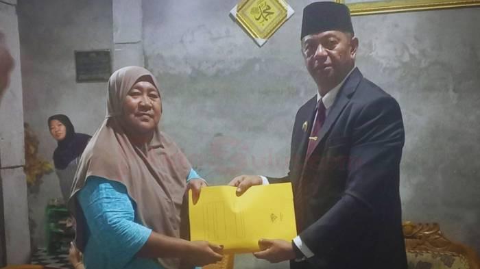 PASKIBRAKA NASIONAL - Orang tua dari Firji Beeg warga Kotabunan, Bolaang Mongondow Timur, Provinsi Sulawesi Utara yang terpilih sebagai anggota Paskibraka Nasional.