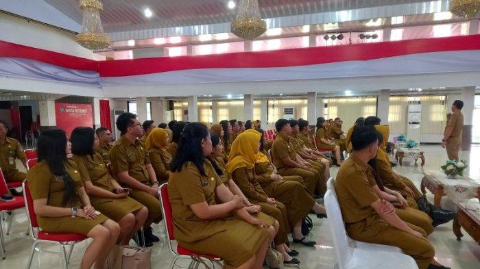 Pembekalan CPNS Kota Bitung 2024, Benny Lontoh Ingatkan Loyalitas dan Bebas dari Politik