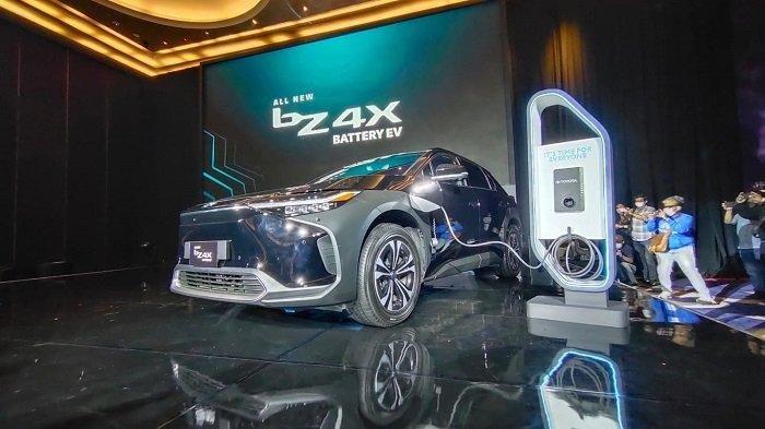 Simak Kecanggihan Mobil Listrik Toyota bZ4X, Baru Tersedia 50 Unit, Harganya Rp 1,190 Miliar
