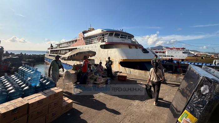PELABUHAN MANADO - Suasana di Pelabuhan Manado, Sulut. Info terkini, selama 11 hari selang 13-23 Maret 2026 saat momen mudik Idul Fitri 1447 H, pemudik yang pulang kampung dari Pelabuhan Manado capai 12.102 orang.