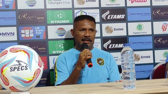 Sulut United vs Persewar Waropen, Eduard Ivakdalam: Target Kita Tiga Poin