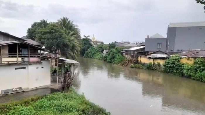 Pemerintah kota Manado mengeluarkan imbauan 
kepada warga Manado untuk mewaspadai cuaca ekstrem selama beberapa hari ke depan