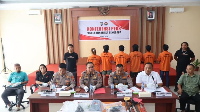 TERSANGKA - Polda Sulawesi Utara menetapkan 10 orang sebagai tersangka dalam insiden perkelahian antar kelompok yang melibatkan warga Desa Watuliney dan Desa Molompar, Kecamatan Belang, pada Minggu (30/11/2025) dini hari.