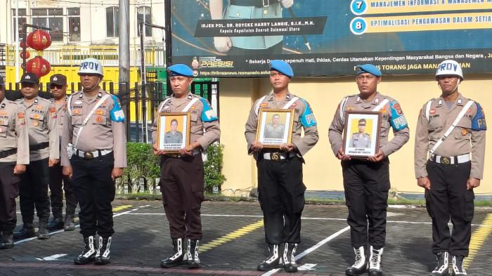 PEMECATAN - Polresta Manado melaksanakan Upacara Pemberhentian Tidak Dengan Hormat (PTDH) terhadap tiga personel yang terbukti melakukan pelanggaran disiplin dan/atau kode etik profesi Polri.