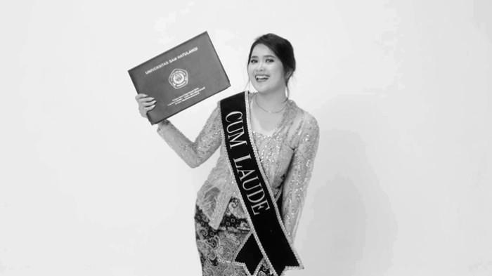 PRILY SOMBA - Foto semasa hidup almarhumah Prily Somba, istri dari anggota DPRD Manado William Kaeng. Prily dikabarkan meninggal dunia di RS Kandou Manado, Malalayang, Kota Manado, Sulut pada Senin (15/6/2026).