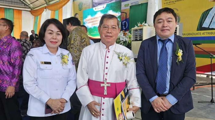 RESMI - Gubernur Sulawesi Utara Yulius Selvanus Komaling (YSK).HJU0-KI9