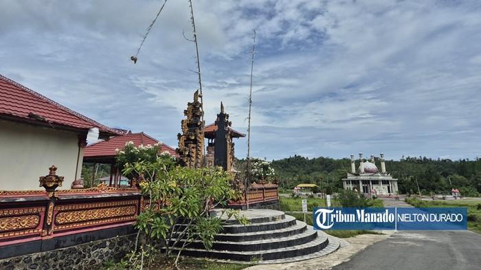 RUMAH IBADAH - Tiga rumah ibadah berdampingan di area kantor Bupati Bolsel