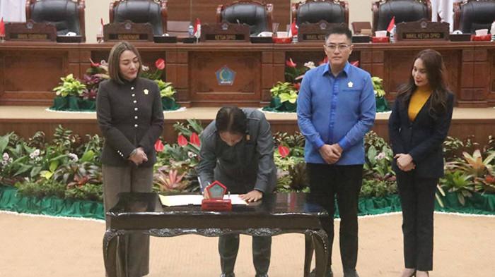 Rapat Paripurna DPRD Sulawesi Utara yang menetapkan Rencana Kerja Tahunan 2026. Fotot 3
